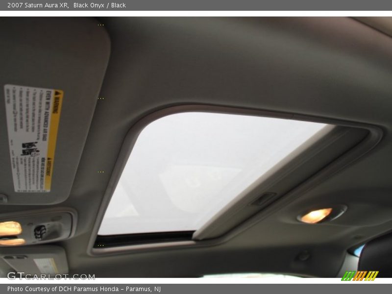 Black Onyx / Black 2007 Saturn Aura XR