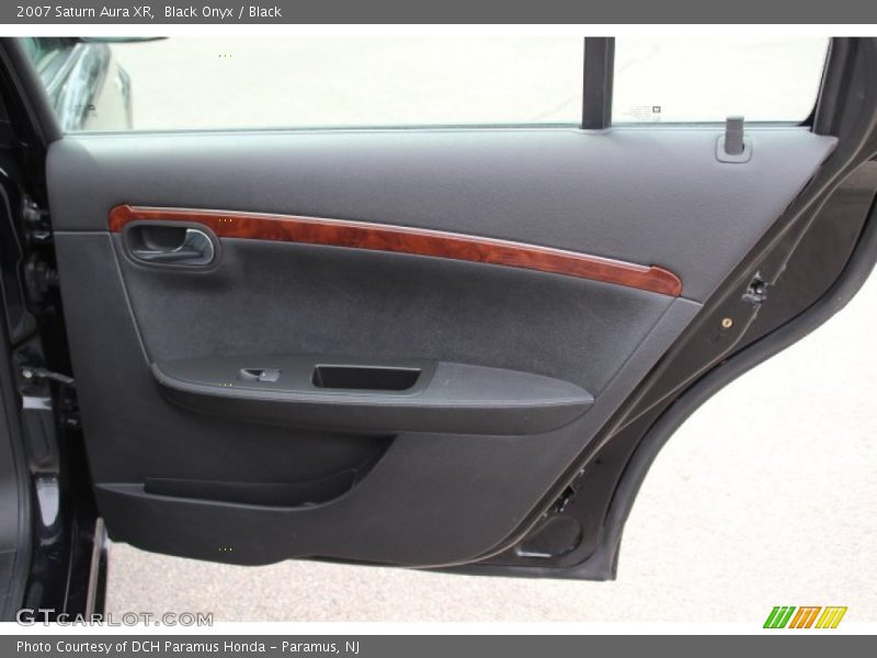 Black Onyx / Black 2007 Saturn Aura XR