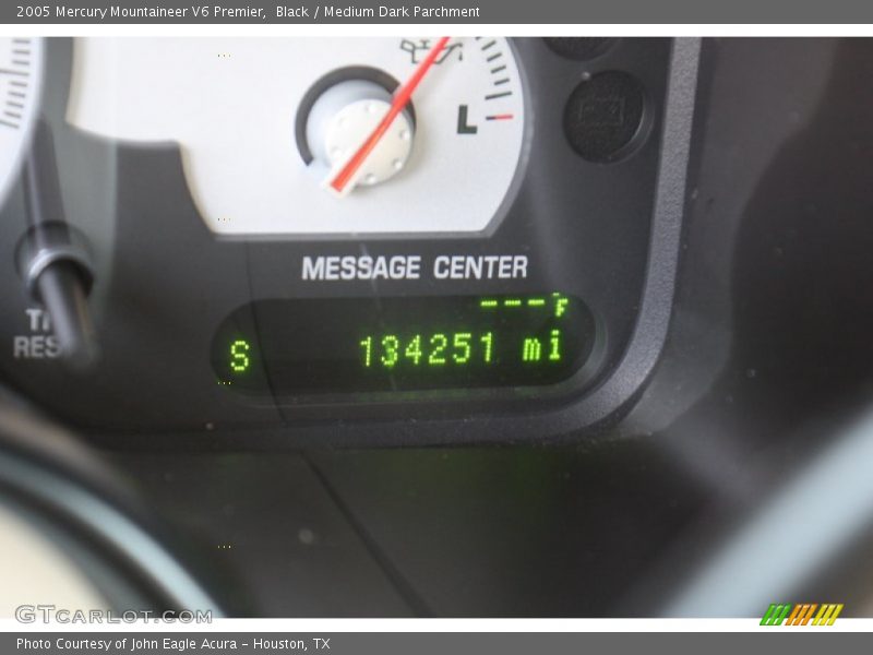 Black / Medium Dark Parchment 2005 Mercury Mountaineer V6 Premier