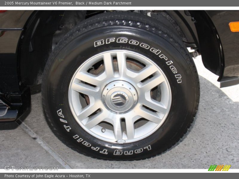  2005 Mountaineer V6 Premier Wheel