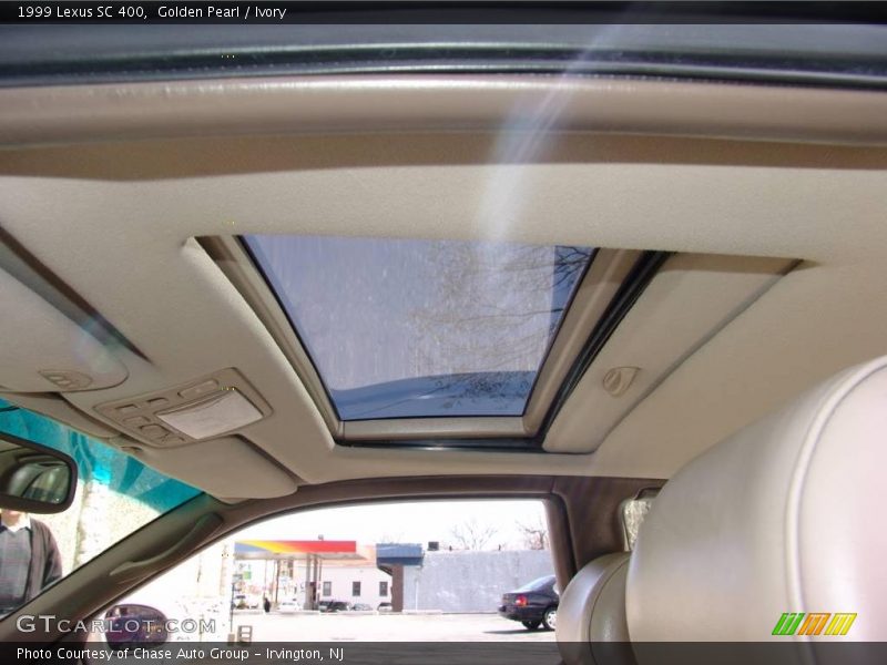 Golden Pearl / Ivory 1999 Lexus SC 400