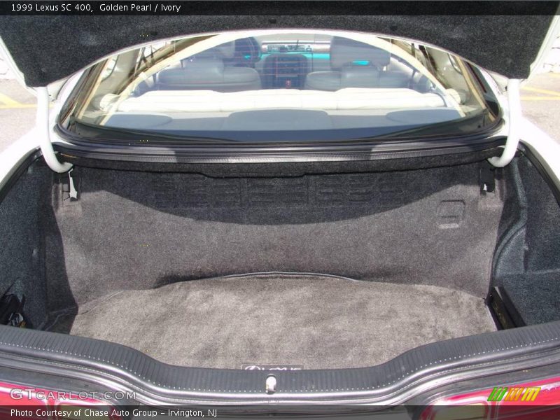 Golden Pearl / Ivory 1999 Lexus SC 400