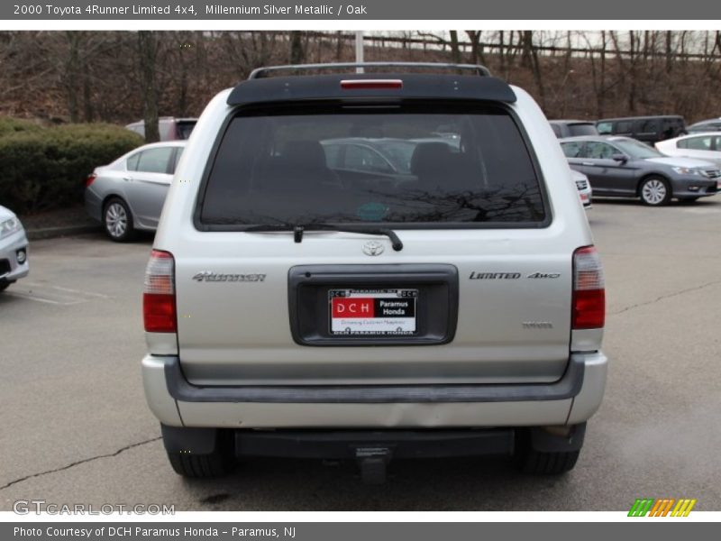 Millennium Silver Metallic / Oak 2000 Toyota 4Runner Limited 4x4