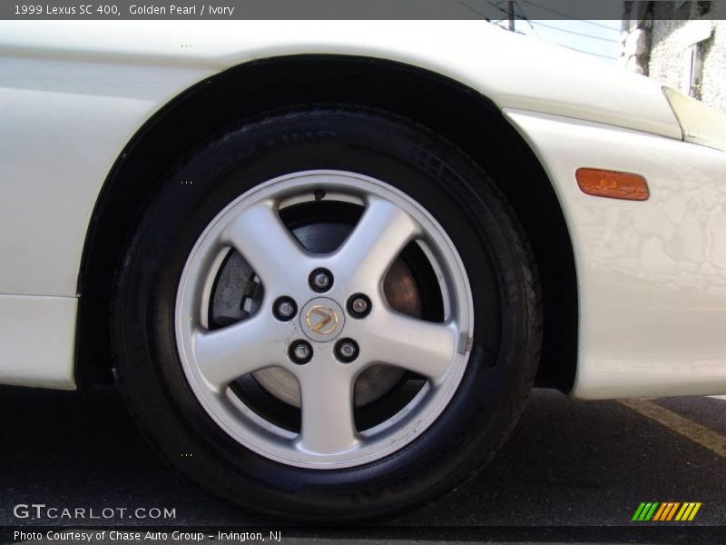 Golden Pearl / Ivory 1999 Lexus SC 400