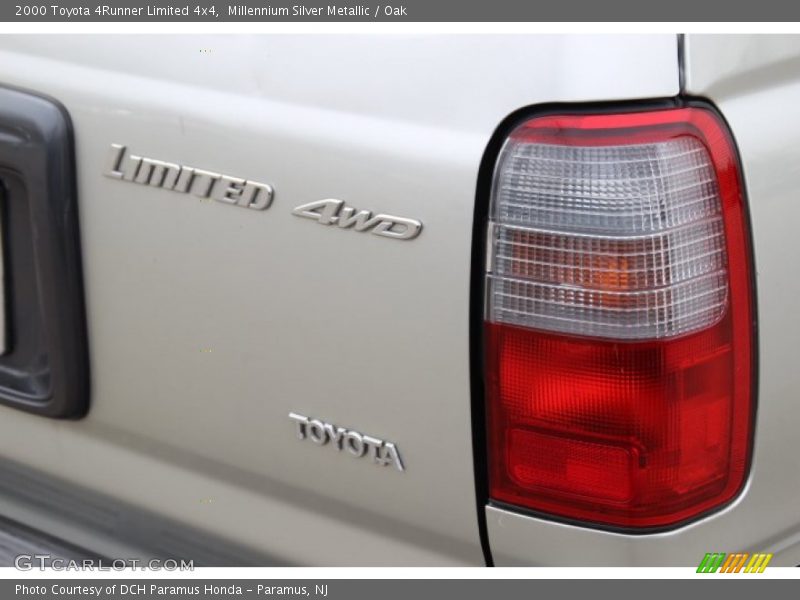 Millennium Silver Metallic / Oak 2000 Toyota 4Runner Limited 4x4