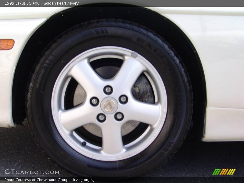 Golden Pearl / Ivory 1999 Lexus SC 400