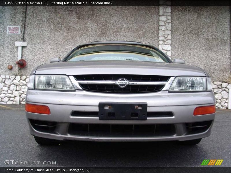 Sterling Mist Metallic / Charcoal Black 1999 Nissan Maxima GLE