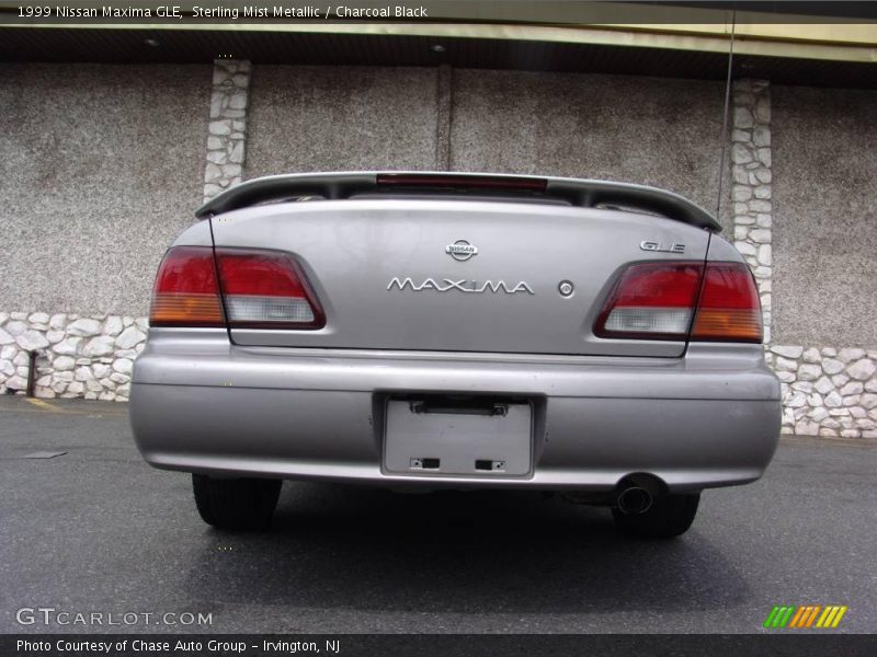 Sterling Mist Metallic / Charcoal Black 1999 Nissan Maxima GLE