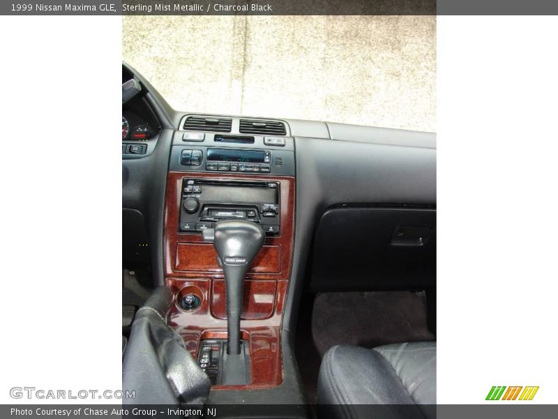 Sterling Mist Metallic / Charcoal Black 1999 Nissan Maxima GLE