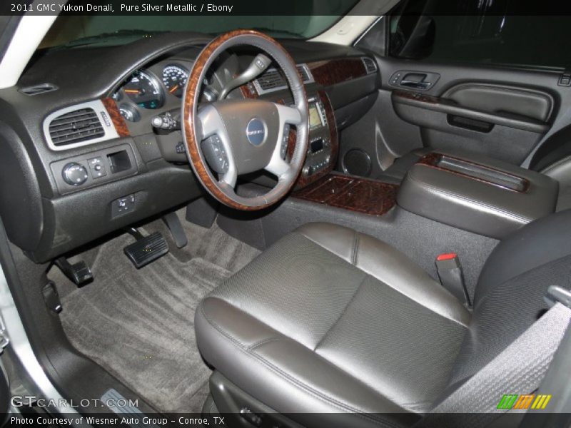 Pure Silver Metallic / Ebony 2011 GMC Yukon Denali