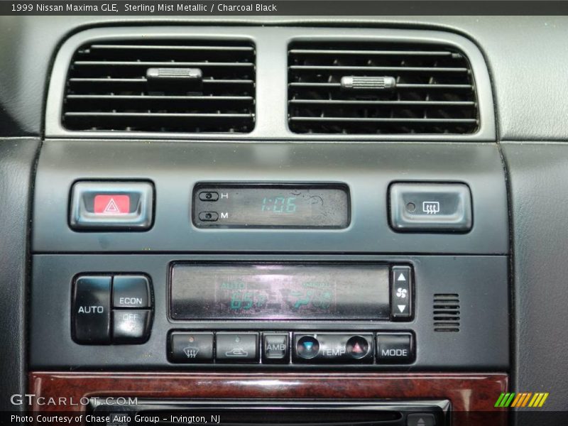 Sterling Mist Metallic / Charcoal Black 1999 Nissan Maxima GLE