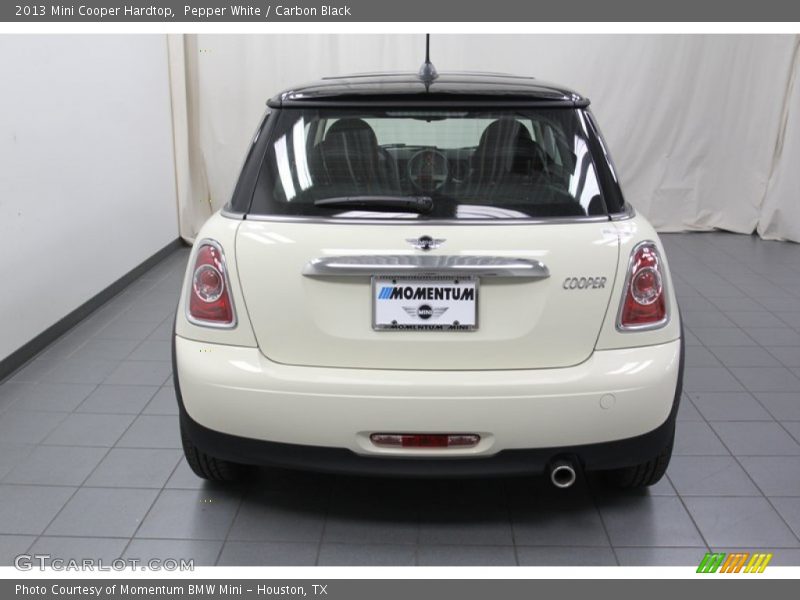 Pepper White / Carbon Black 2013 Mini Cooper Hardtop