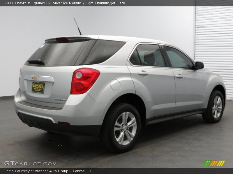 Silver Ice Metallic / Light Titanium/Jet Black 2011 Chevrolet Equinox LS