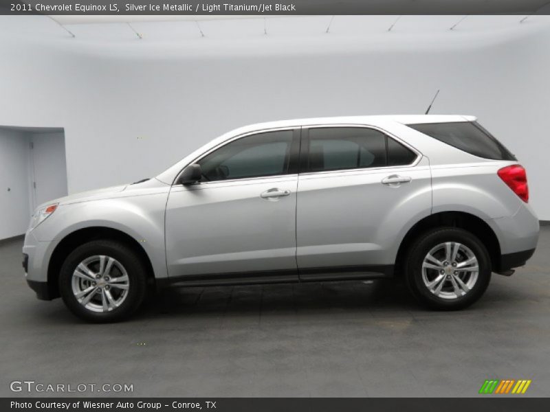 Silver Ice Metallic / Light Titanium/Jet Black 2011 Chevrolet Equinox LS