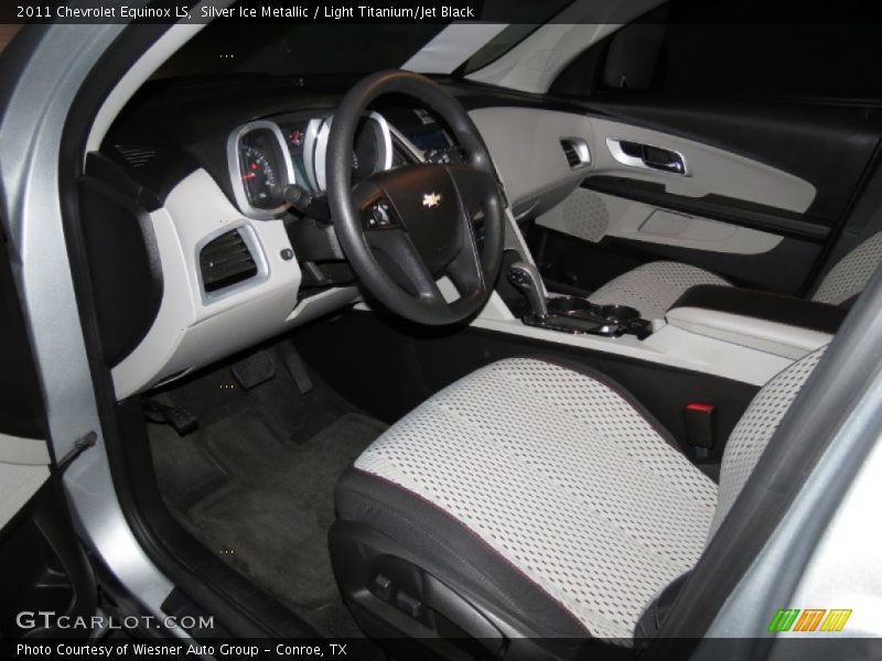 Silver Ice Metallic / Light Titanium/Jet Black 2011 Chevrolet Equinox LS