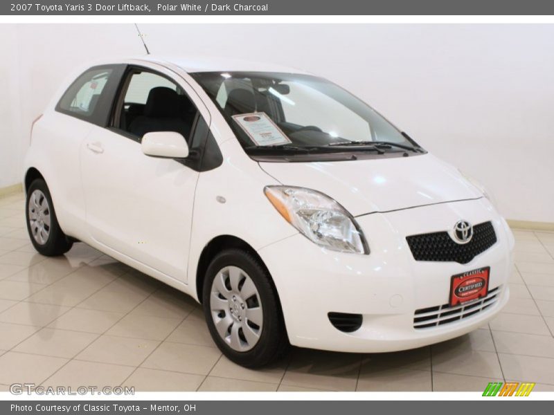 Polar White / Dark Charcoal 2007 Toyota Yaris 3 Door Liftback