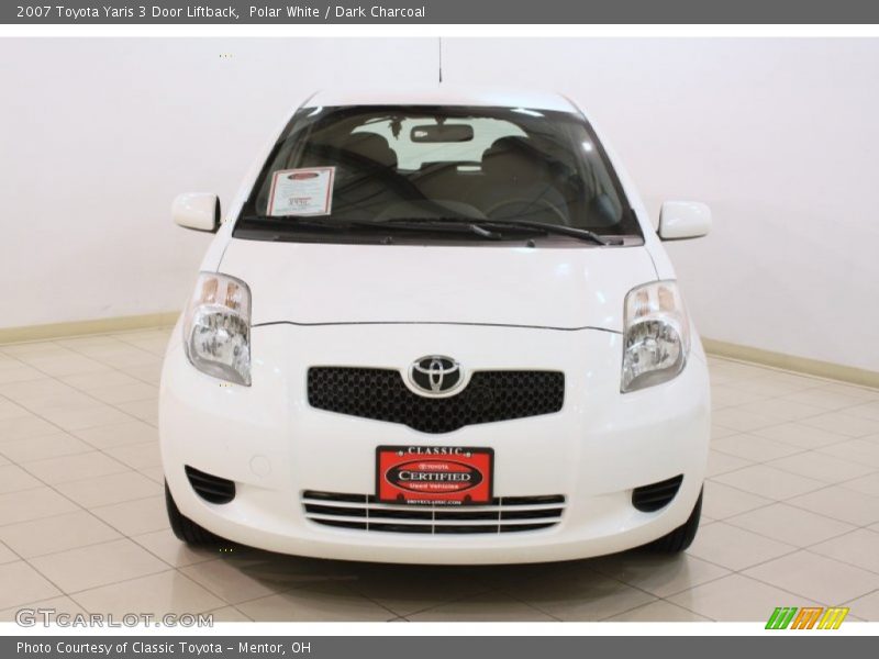 Polar White / Dark Charcoal 2007 Toyota Yaris 3 Door Liftback