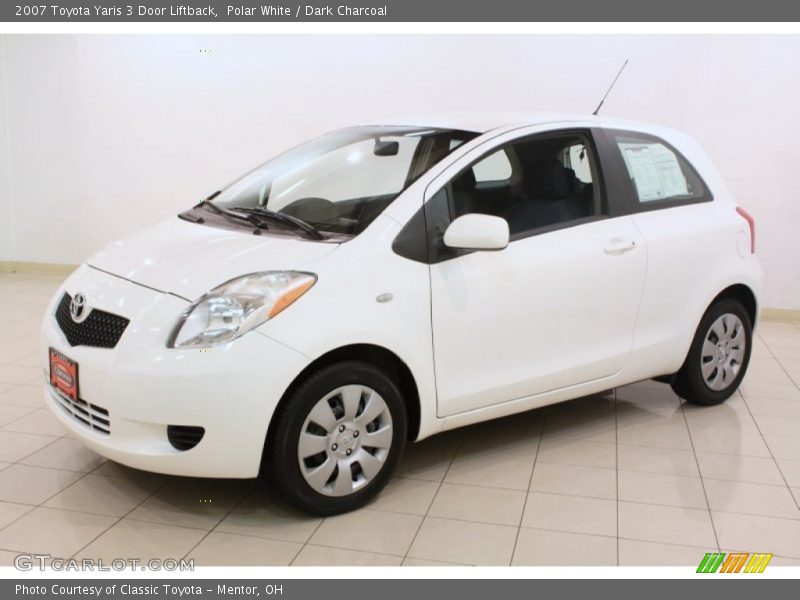 Front 3/4 View of 2007 Yaris 3 Door Liftback