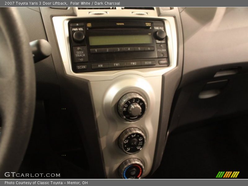 Polar White / Dark Charcoal 2007 Toyota Yaris 3 Door Liftback