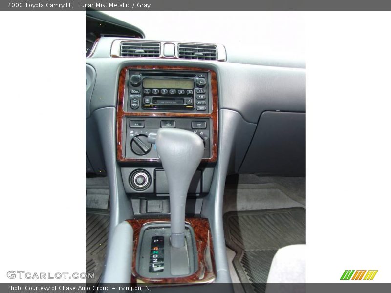 Lunar Mist Metallic / Gray 2000 Toyota Camry LE