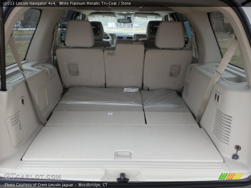  2013 Navigator 4x4 Trunk