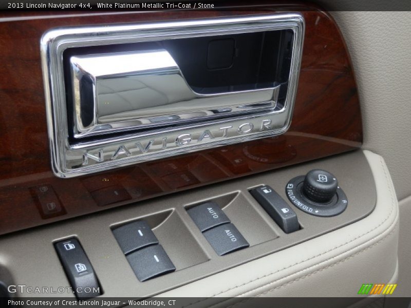 Controls of 2013 Navigator 4x4