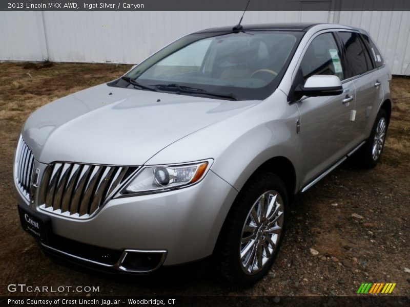 Front 3/4 View of 2013 MKX AWD