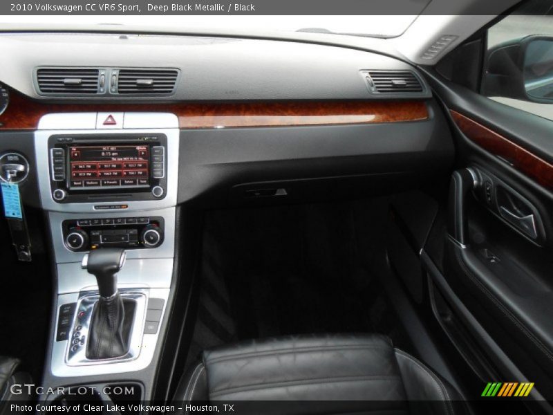 Dashboard of 2010 CC VR6 Sport