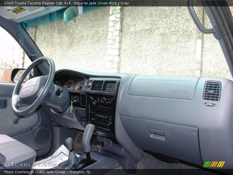 Imperial Jade Green Mica / Gray 2000 Toyota Tacoma Regular Cab 4x4