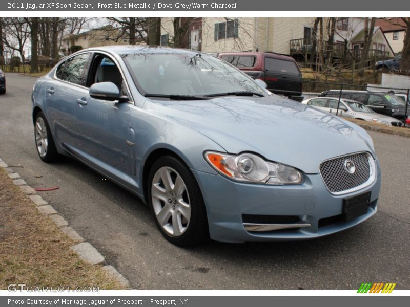 Front 3/4 View of 2011 XF Sport Sedan