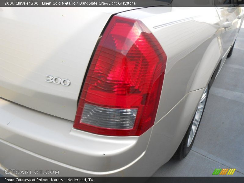Linen Gold Metallic / Dark Slate Gray/Light Graystone 2006 Chrysler 300