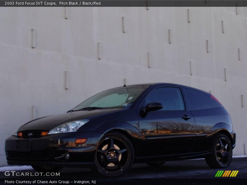 Pitch Black / Black/Red 2003 Ford Focus SVT Coupe