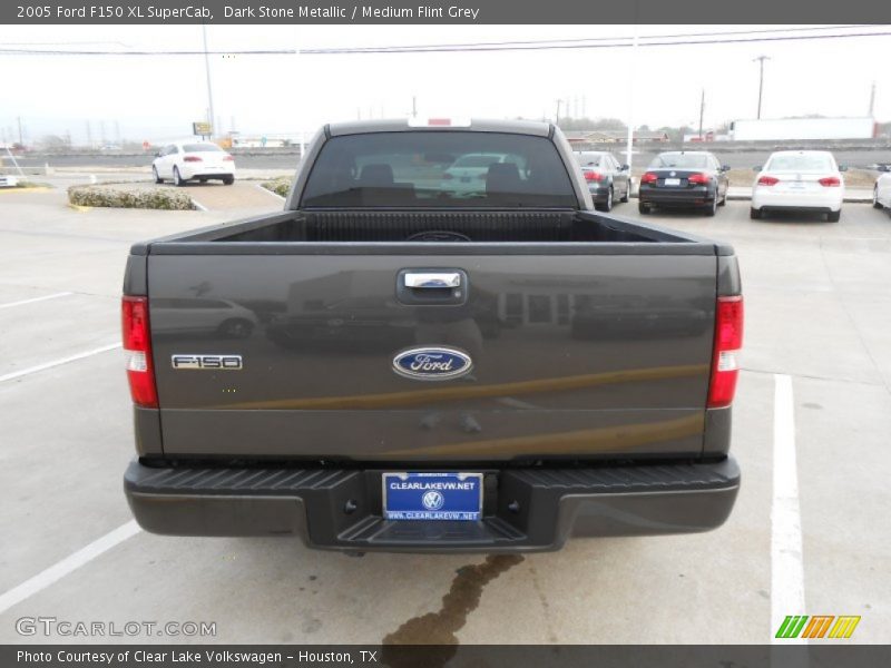 Dark Stone Metallic / Medium Flint Grey 2005 Ford F150 XL SuperCab