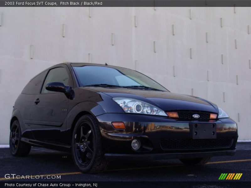 Pitch Black / Black/Red 2003 Ford Focus SVT Coupe