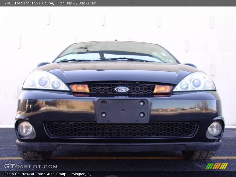 Pitch Black / Black/Red 2003 Ford Focus SVT Coupe