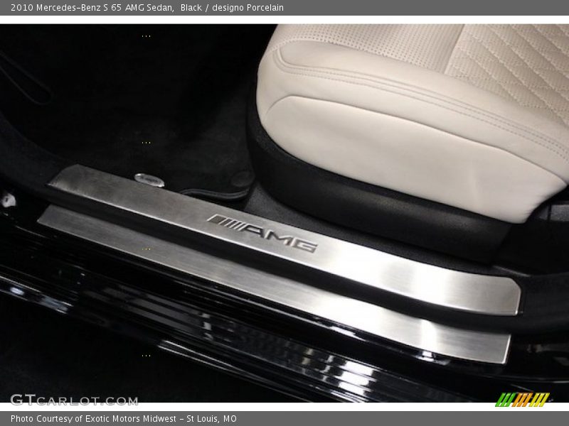  2010 S 65 AMG Sedan Logo
