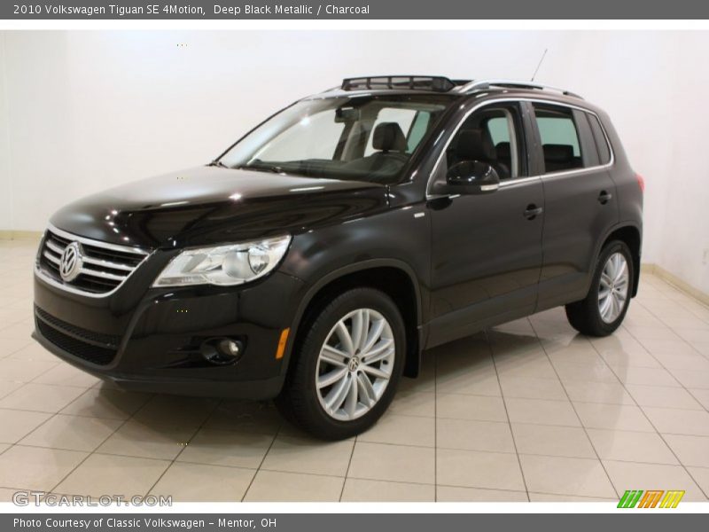 Deep Black Metallic / Charcoal 2010 Volkswagen Tiguan SE 4Motion