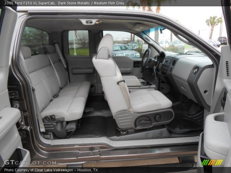 Front Seat of 2005 F150 XL SuperCab