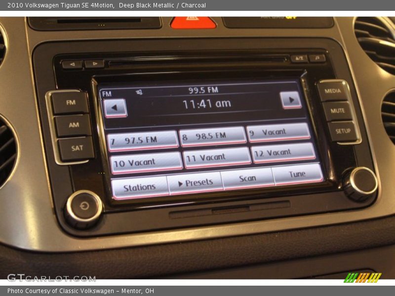 Deep Black Metallic / Charcoal 2010 Volkswagen Tiguan SE 4Motion