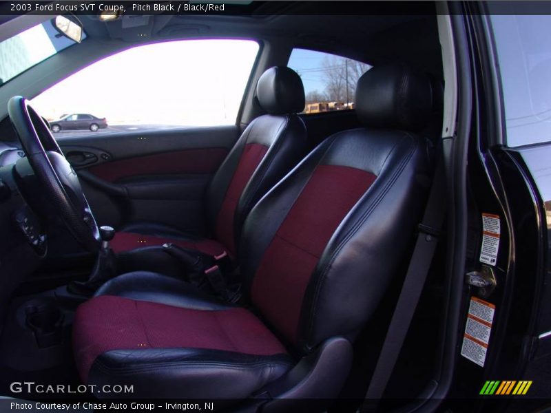 Pitch Black / Black/Red 2003 Ford Focus SVT Coupe