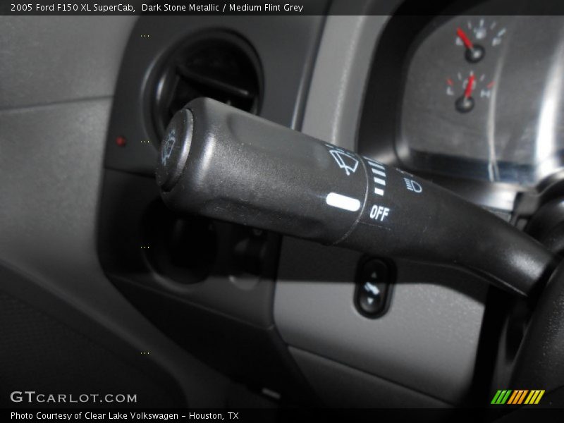 Dark Stone Metallic / Medium Flint Grey 2005 Ford F150 XL SuperCab