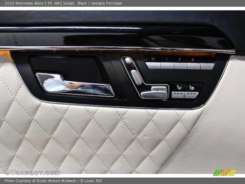 Controls of 2010 S 65 AMG Sedan