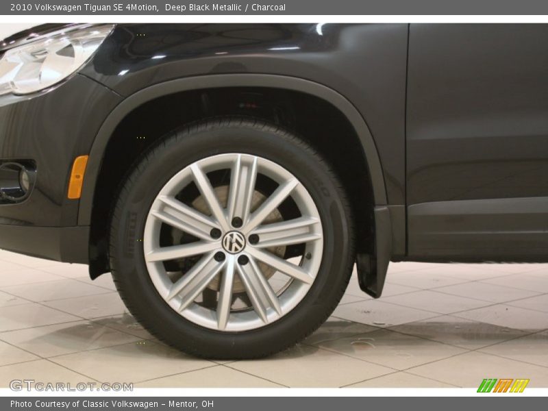 Deep Black Metallic / Charcoal 2010 Volkswagen Tiguan SE 4Motion
