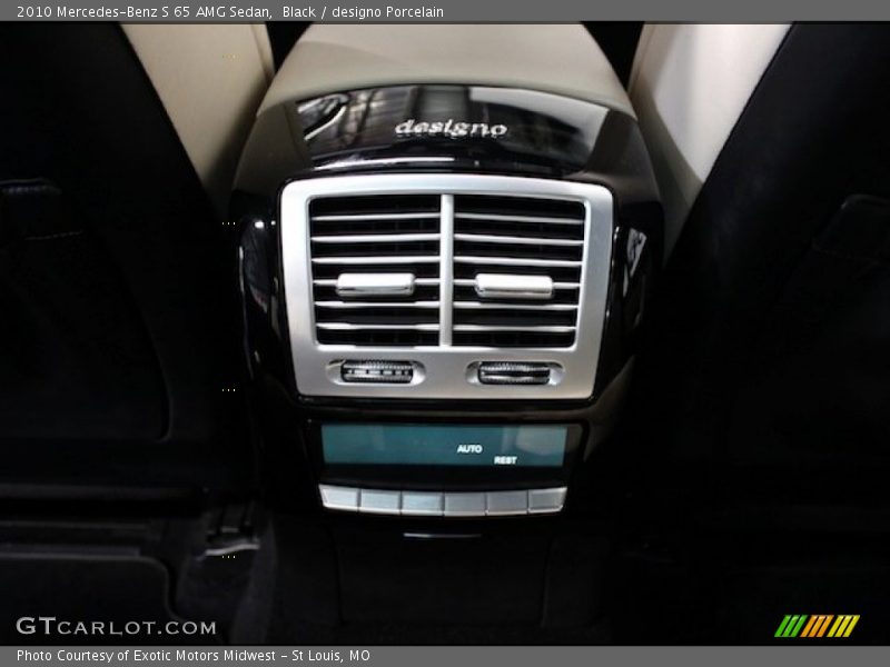  2010 S 65 AMG Sedan Logo
