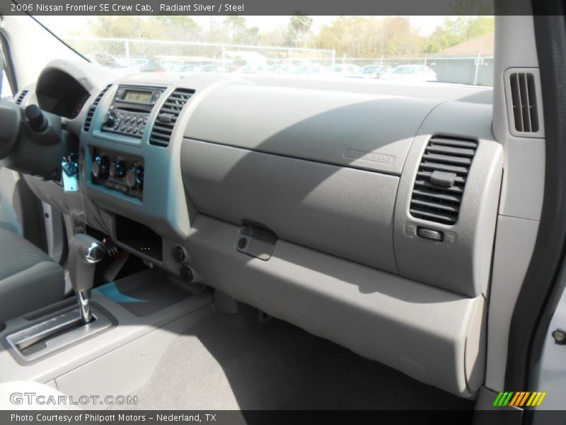 Radiant Silver / Steel 2006 Nissan Frontier SE Crew Cab