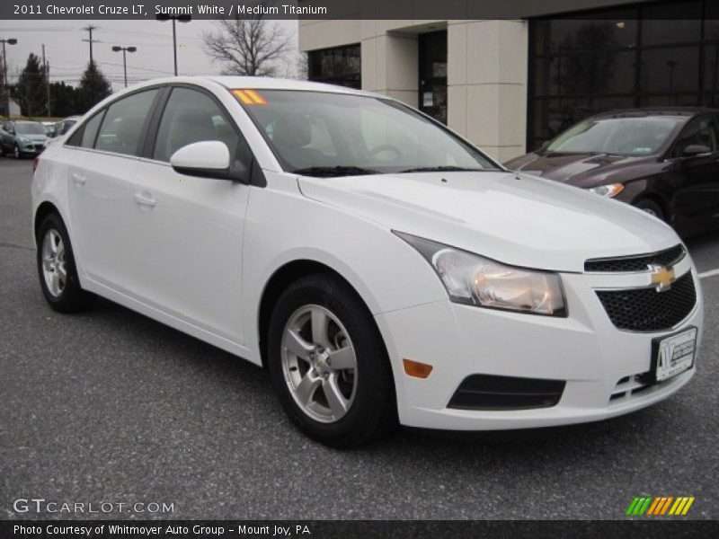 Summit White / Medium Titanium 2011 Chevrolet Cruze LT