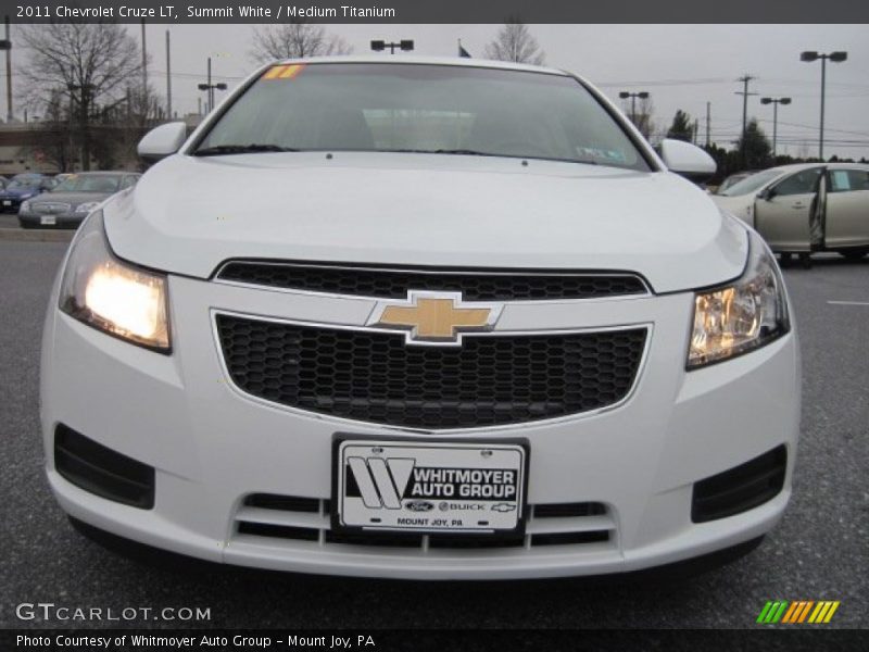 Summit White / Medium Titanium 2011 Chevrolet Cruze LT