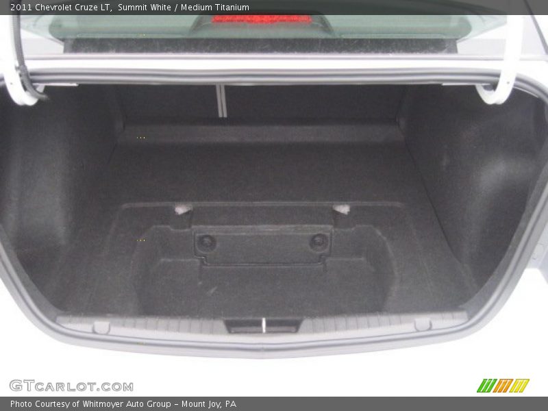 Summit White / Medium Titanium 2011 Chevrolet Cruze LT