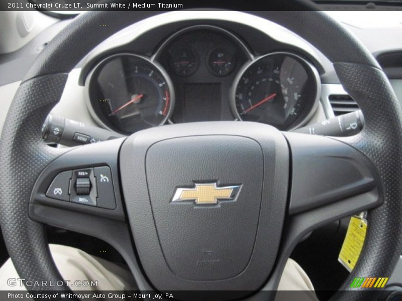 Summit White / Medium Titanium 2011 Chevrolet Cruze LT