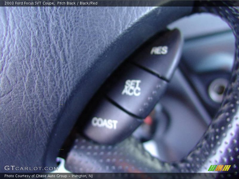 Pitch Black / Black/Red 2003 Ford Focus SVT Coupe